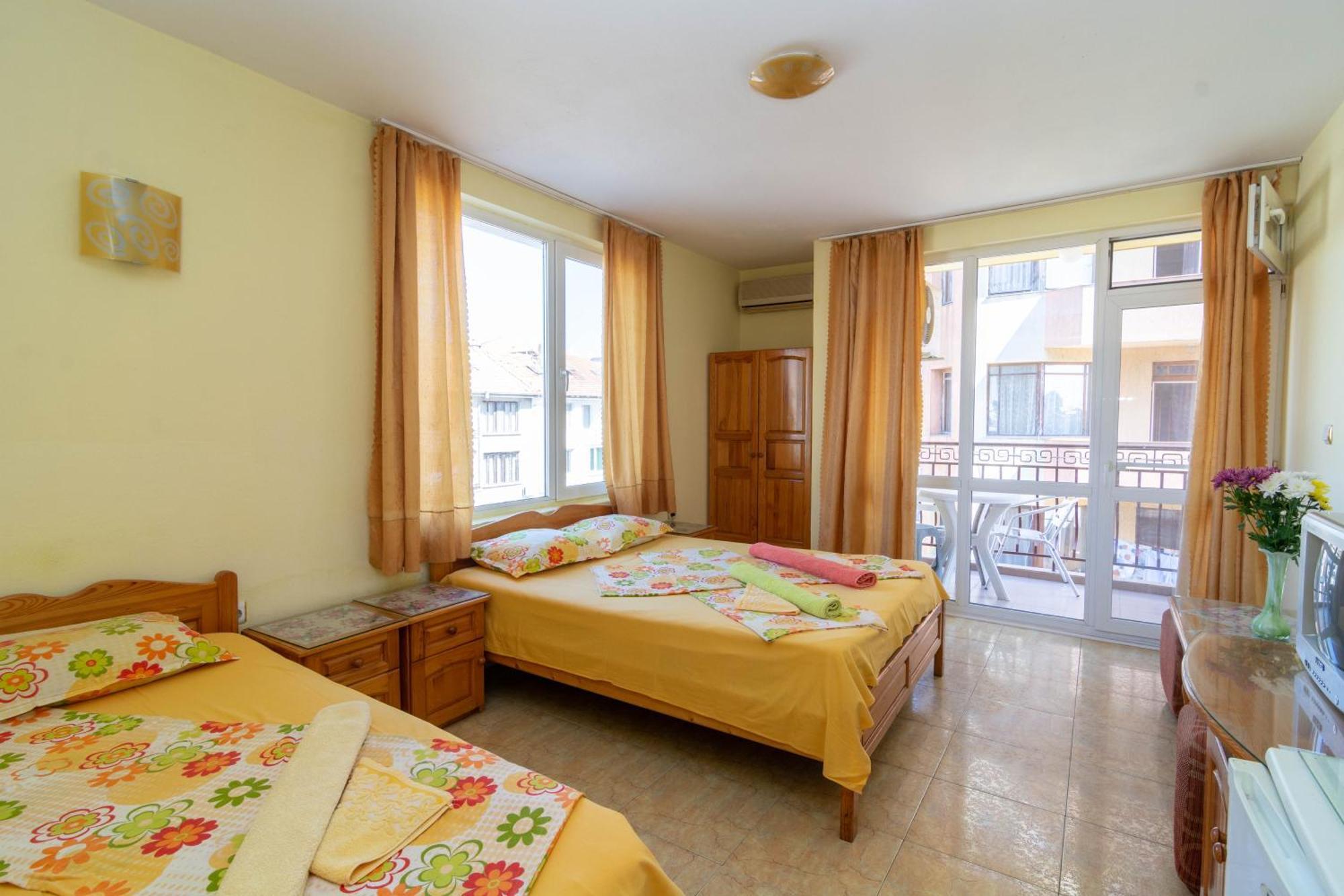 Fener Guest House Pomorie Exterior photo